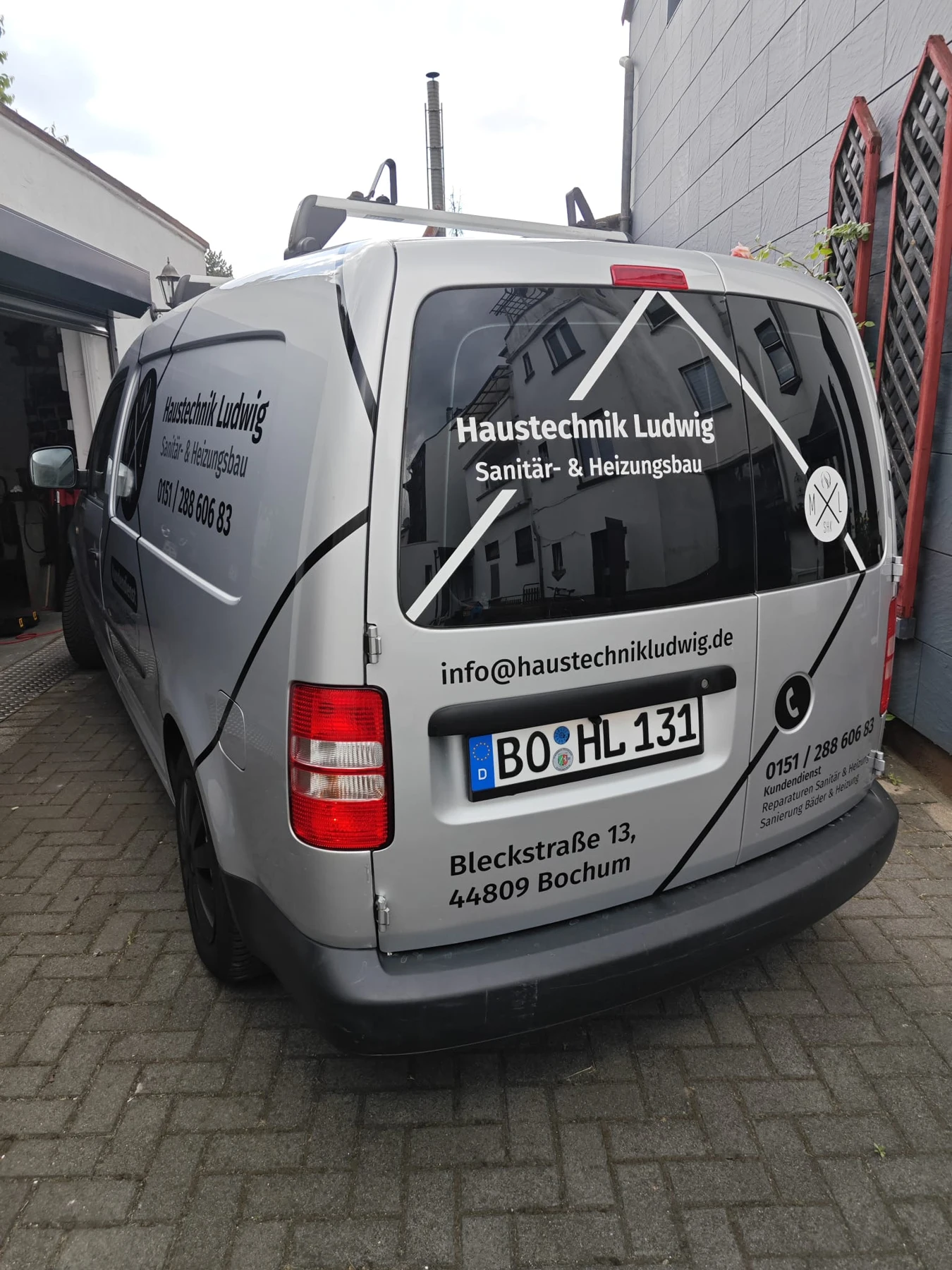 Fahrzeugbeschriftung – Haustechnik Ludwig: Detailansicht
